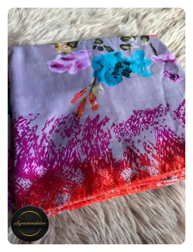 Gran pañuelo de seda con estampado floral Zambak – Rosa Violeta y ribete naranja – photo 3